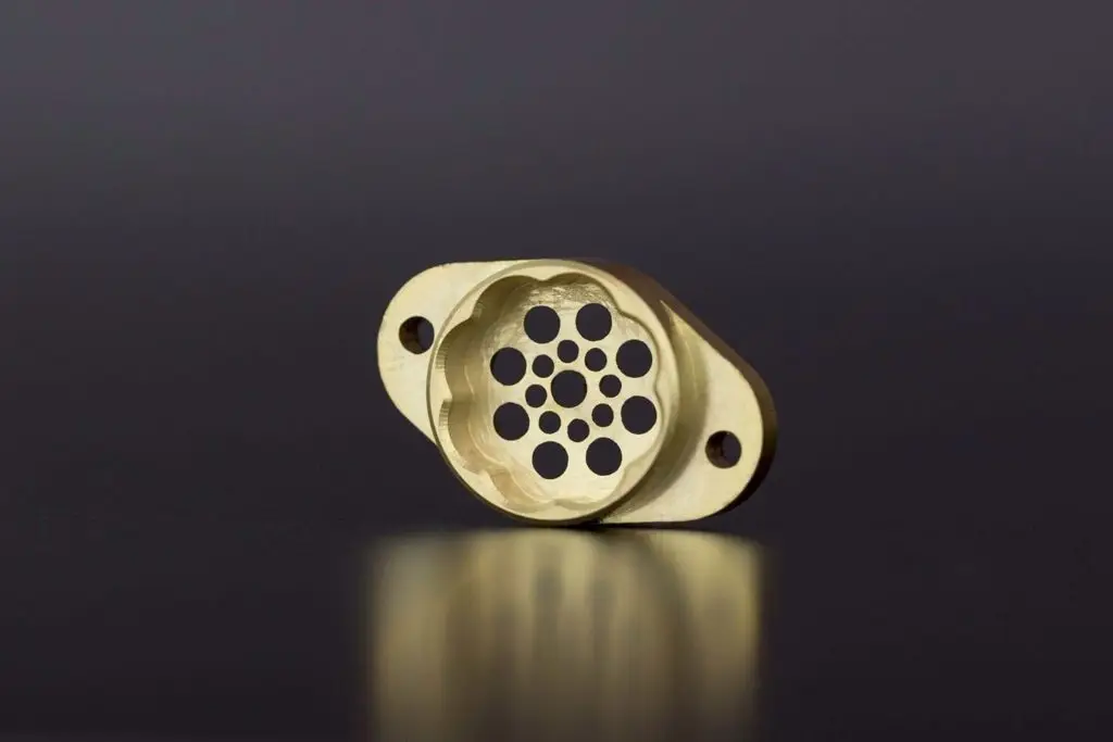 injection-mold-tooling-2